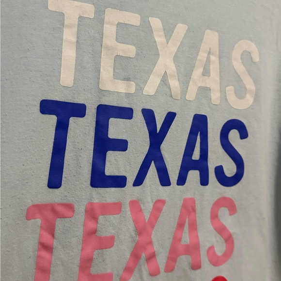 Tops - Texas Graphic Tee in Blue and Pink